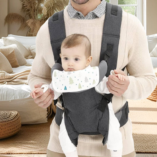 se balader avec bébé face a la route dans sons porte bebe